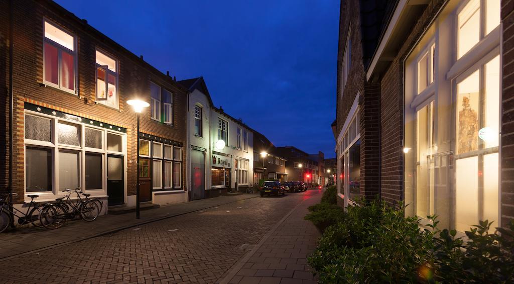 Darley'S Apartment Hilversum Bagian luar foto