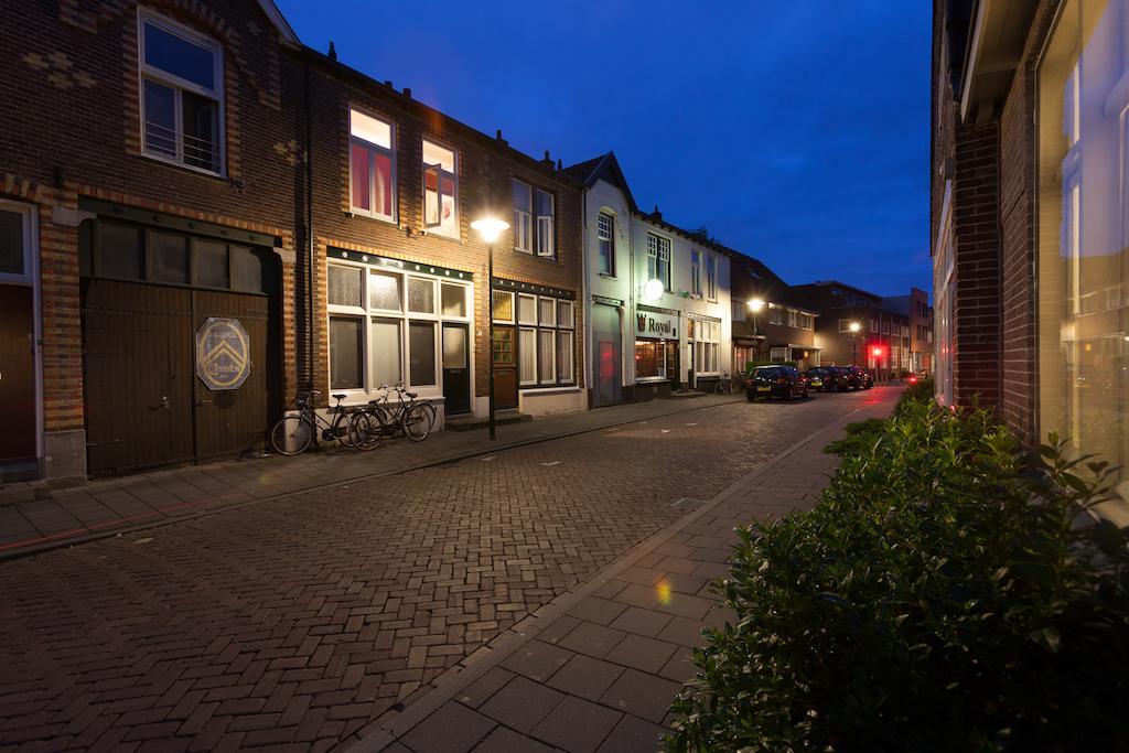 Darley'S Apartment Hilversum Bagian luar foto